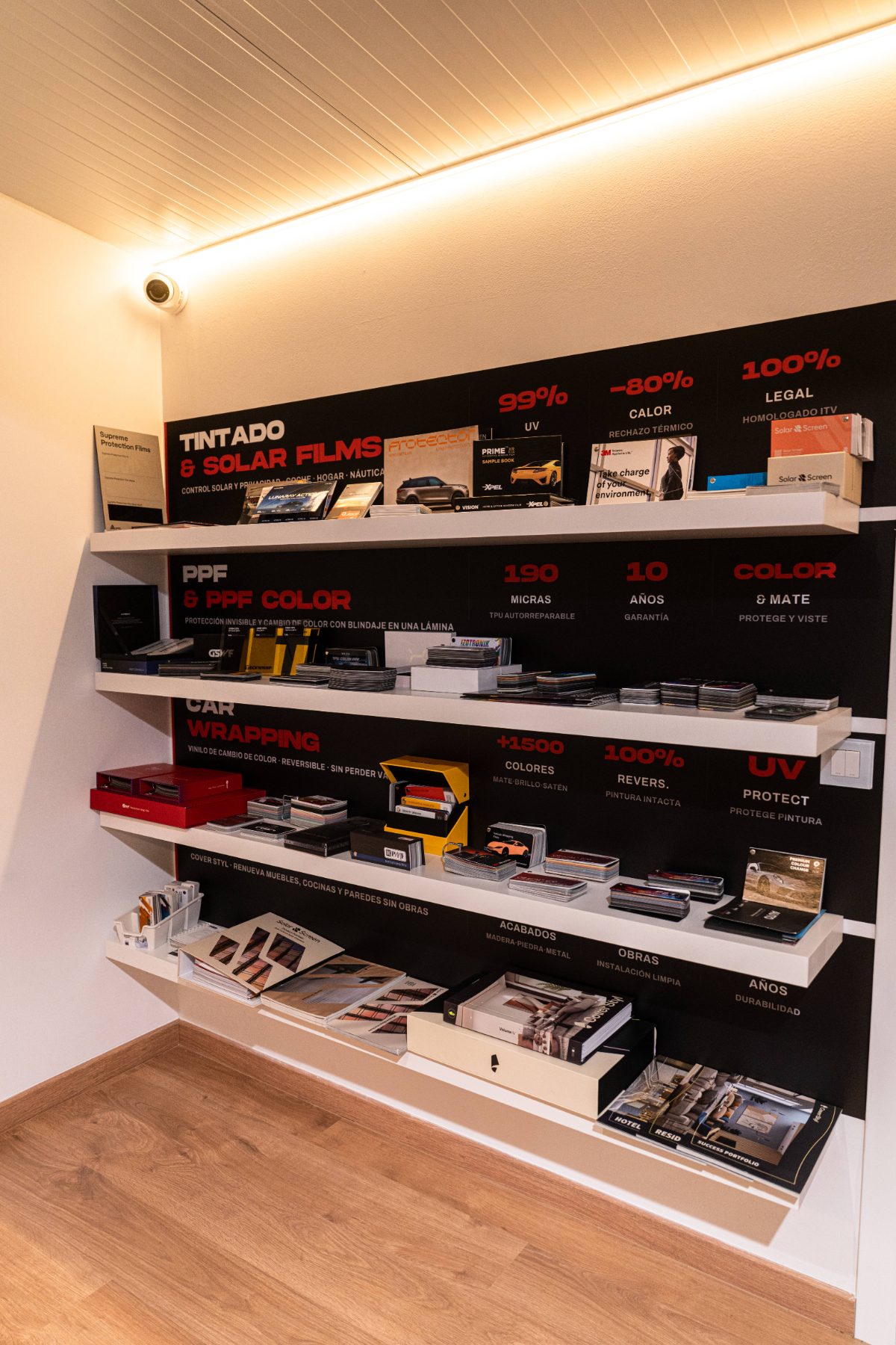 Expositor de muestras de tintado, PPF, car wrapping y Cover Styl